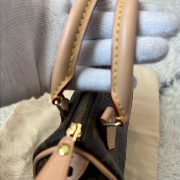 LOUIS VUITTON  Monogram Mini Sac HL Speedy - VINTAGE AND LIKE NEW. - Picture 3 of 8